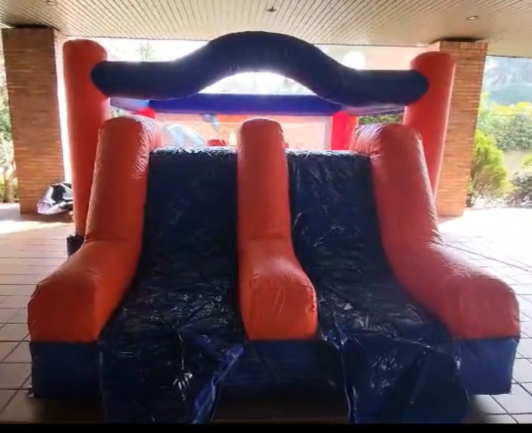 Castillo Doble Tobogán Spiderman en alquiler con montaje en Alcorcón, foto 4