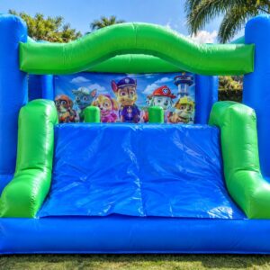 Castillo Hinchable Patrulla Canina montado para una fiesta en Alcorcón