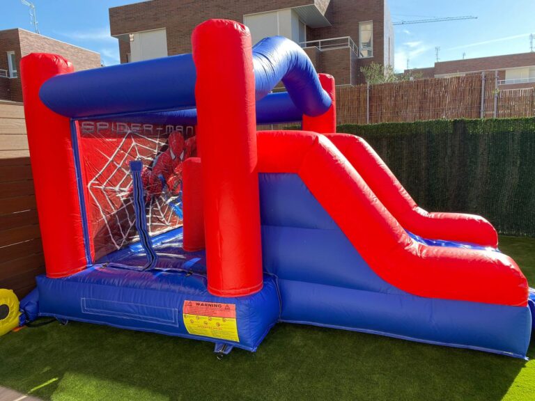 Castillo Hinchable Spiderman en alquiler en Alcorcón